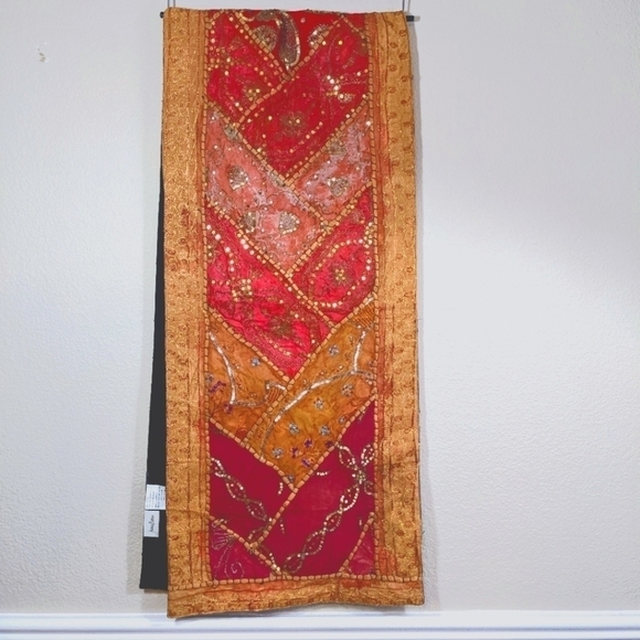 Neiman Marcus Vintage Gorgeous Gold and Red 70" Table Runner - Picture 1 of 7